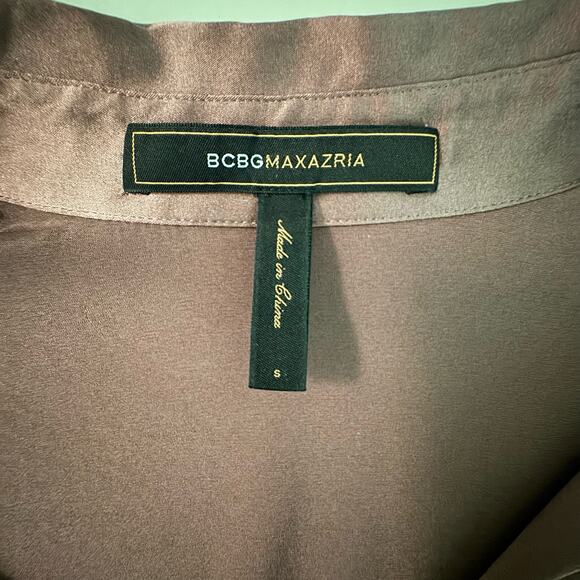 BCBG Max Azria Brown Silk Top Size S 🛸 short sleeve with wrap detail - Picture 3 of 10